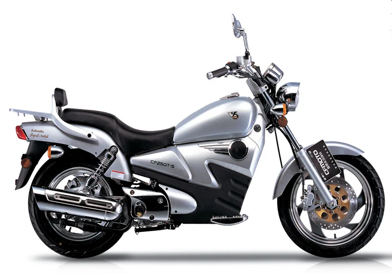 CF Moto Cruz