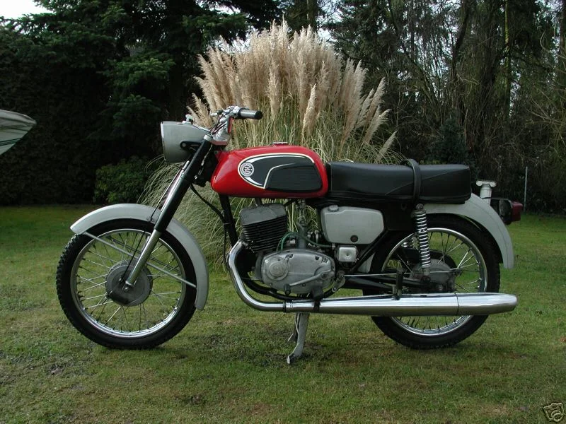 Jawa 125 Sport 2009