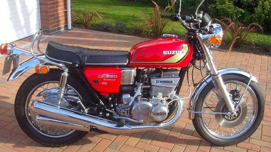 Suzuki GT 550