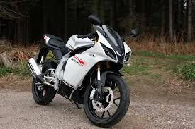 Rieju RS3 125