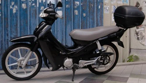 Modenas Kriss 100 2011