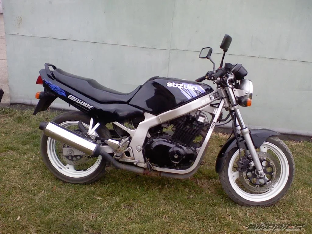 Suzuki GS 500